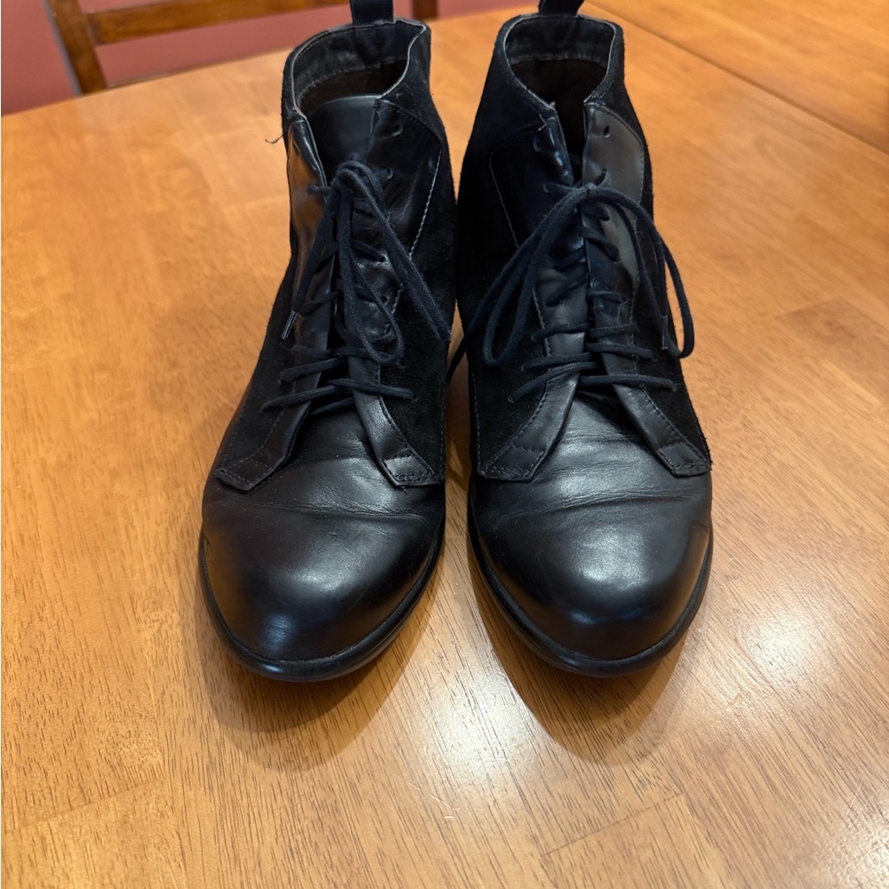 Women’s NAOT Black Leather tie- up Boots. Size EU 39, US 8 - 8.5